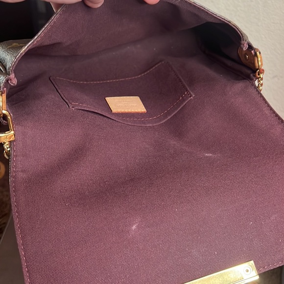 Louis Vuitton Favorite - Picture 6 of 9